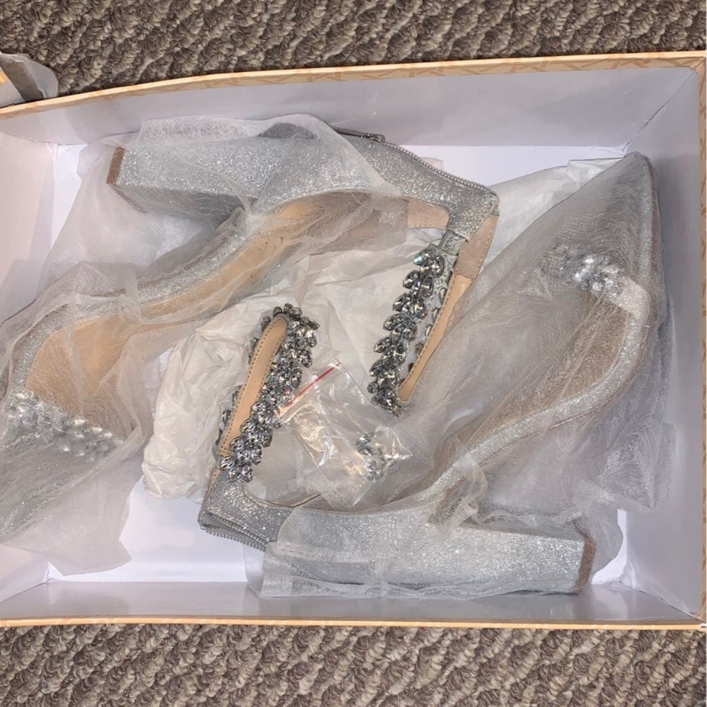 Jewel Badgley mischka Mayra block heel silver Size 8